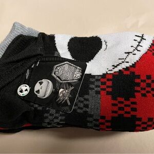 Disney Nightmare Before Christmas 6 pr No Show Socks, Fits Women Shoe Size 4-10